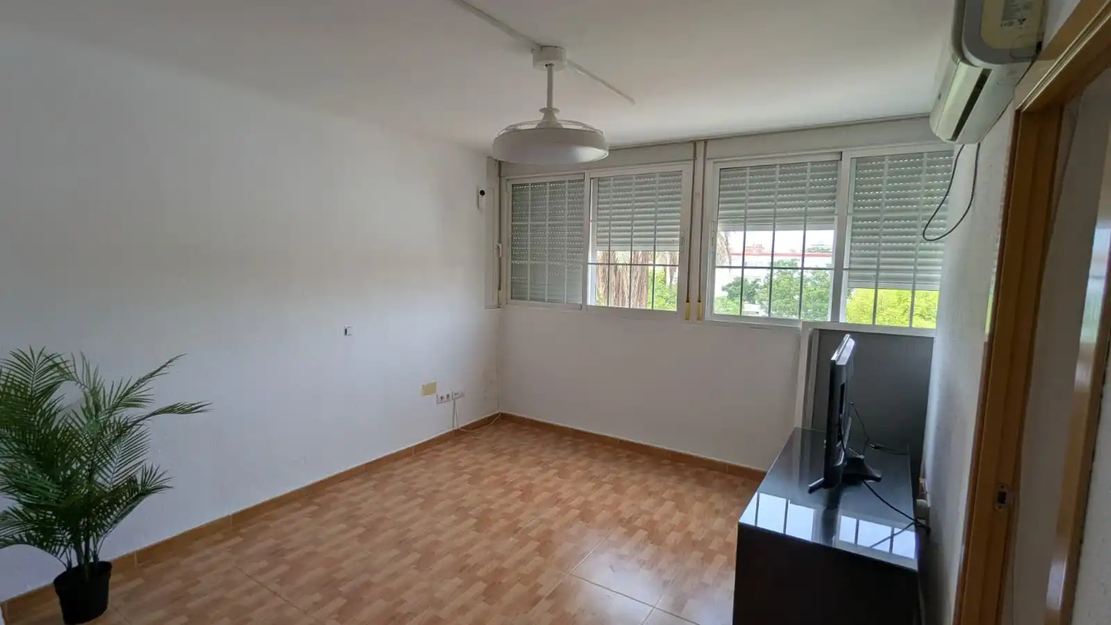 Sala de estar de Piso de alquiler en Sevilla con Aire acondicionado y Amueblado