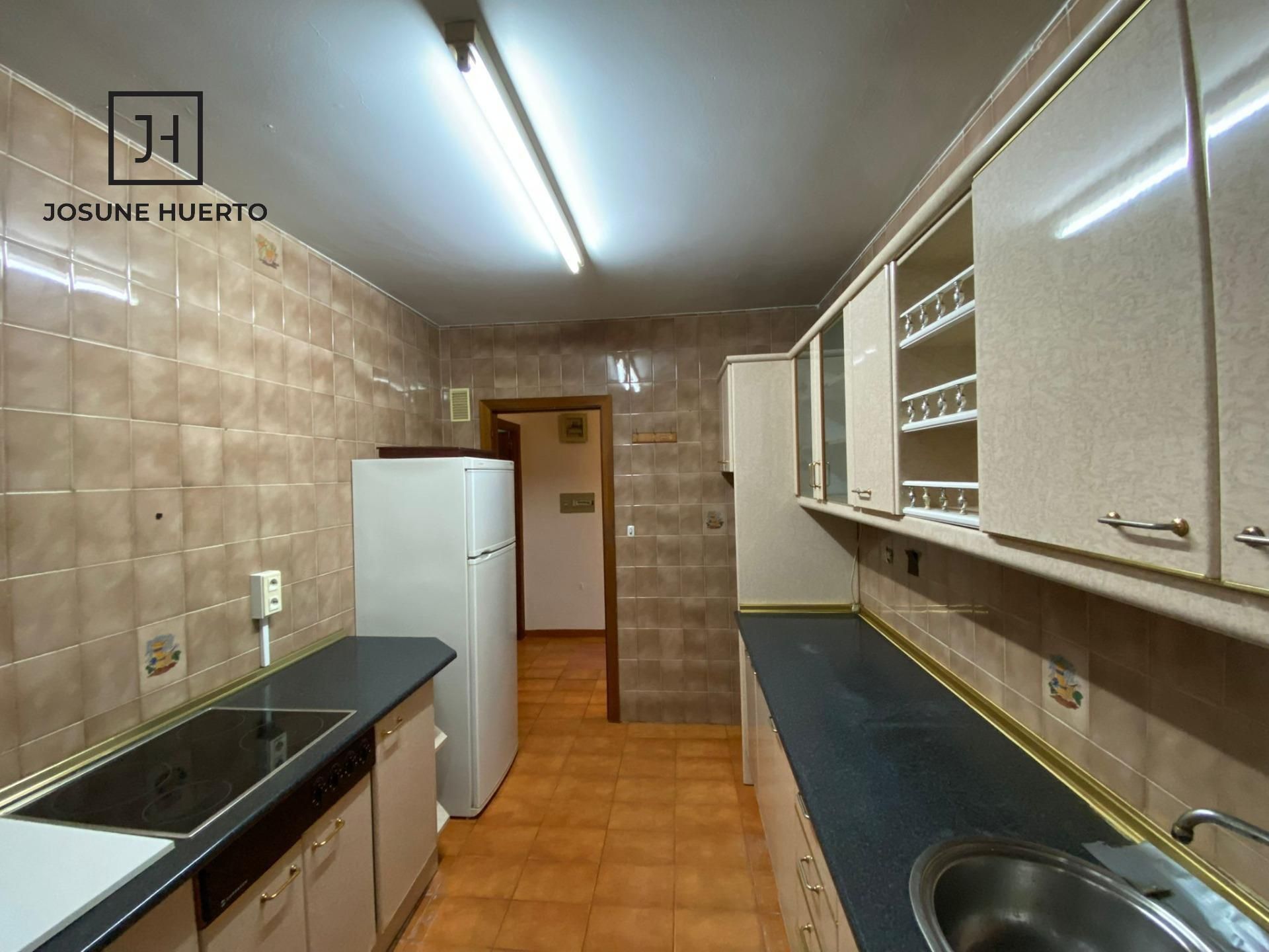 Cuina de Apartament en venda en Don Benito amb Terrassa i Balcó
