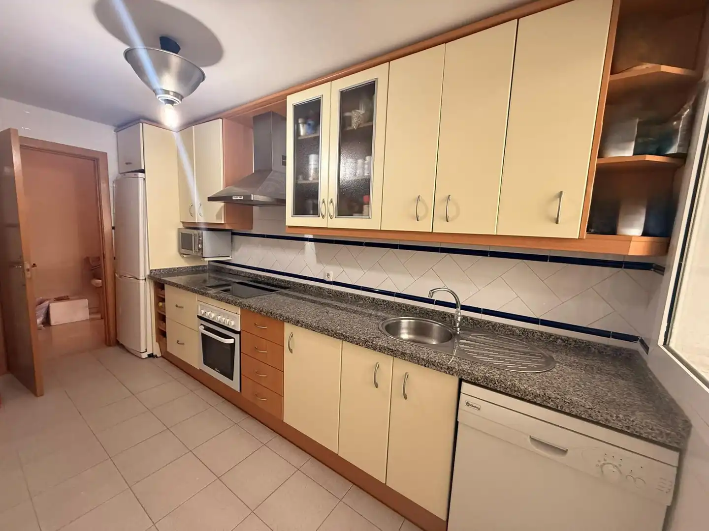 Kitchen of Flat for sale in Algeciras  with Private garden