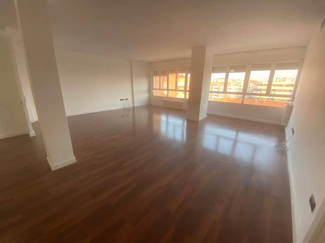 Piso en Venta en Parque Sur