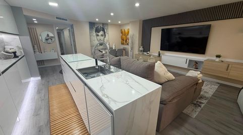 Foto 3 de Piso en venta en Zona Avenida al Vedat, Torrent
