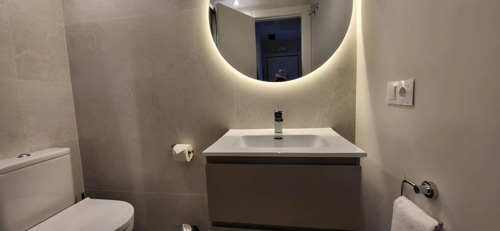Bany de Apartament en venda en Benahavís amb Aire condicionat, Calefacció i Jardí privat