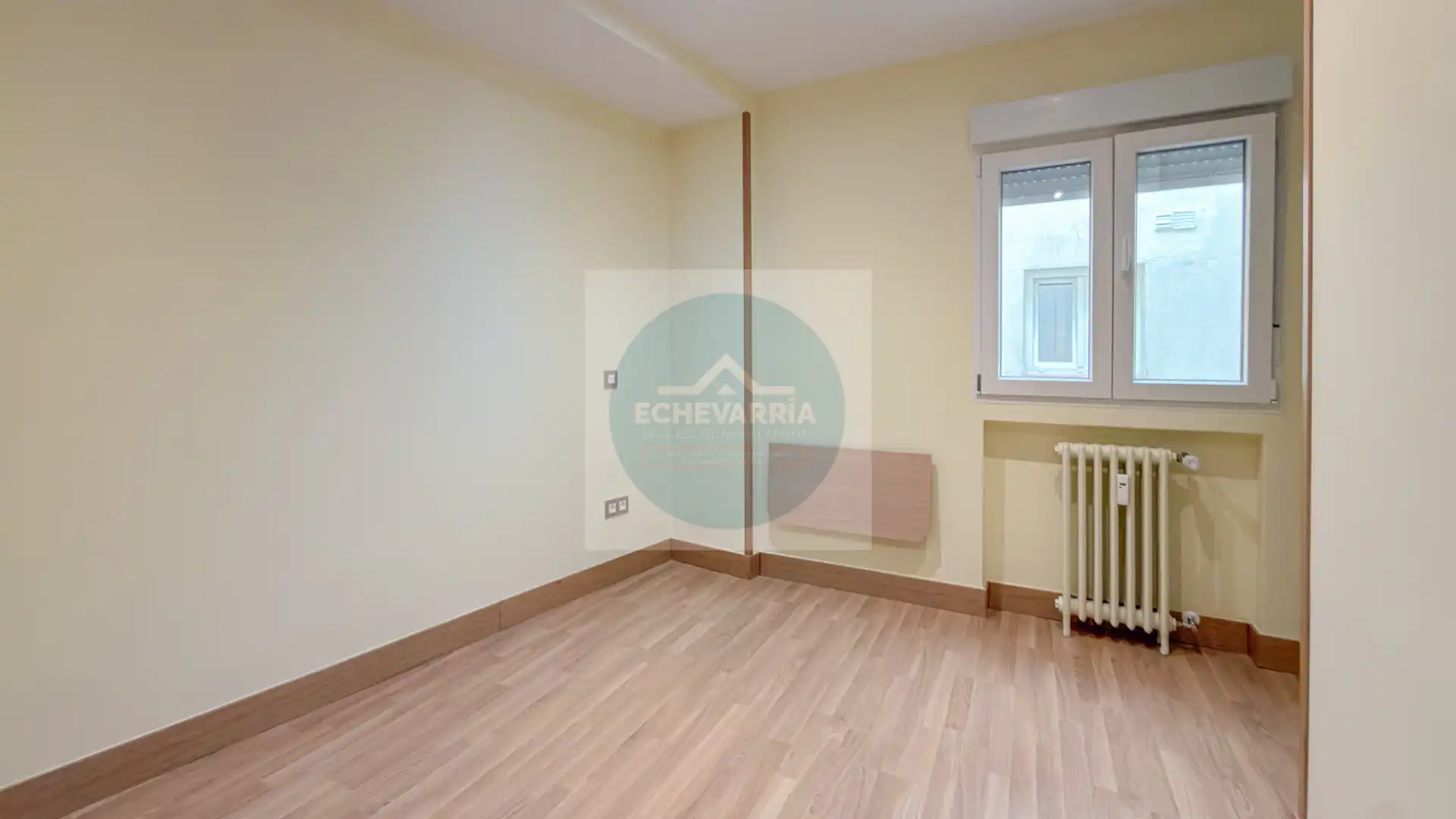 Bedroom of Flat for rent in Madrid  with Air Conditioner, Heating and Terrace