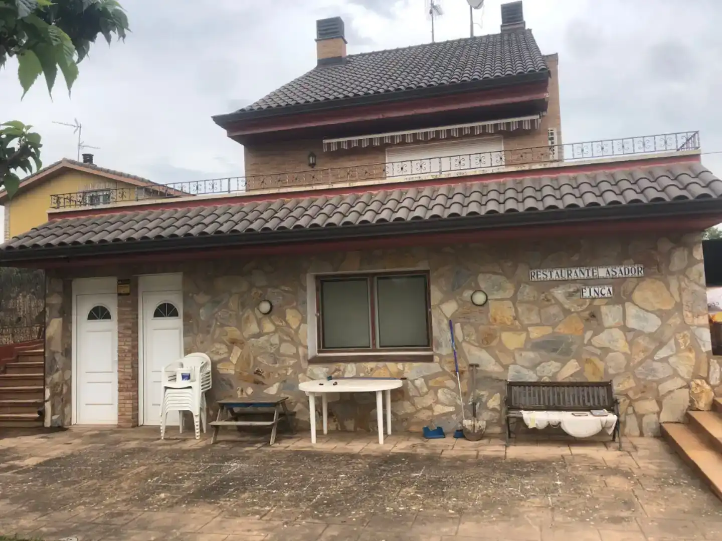 Vista exterior de Piso en venta en Lardero con Aire acondicionado, Jardín privado y Trastero