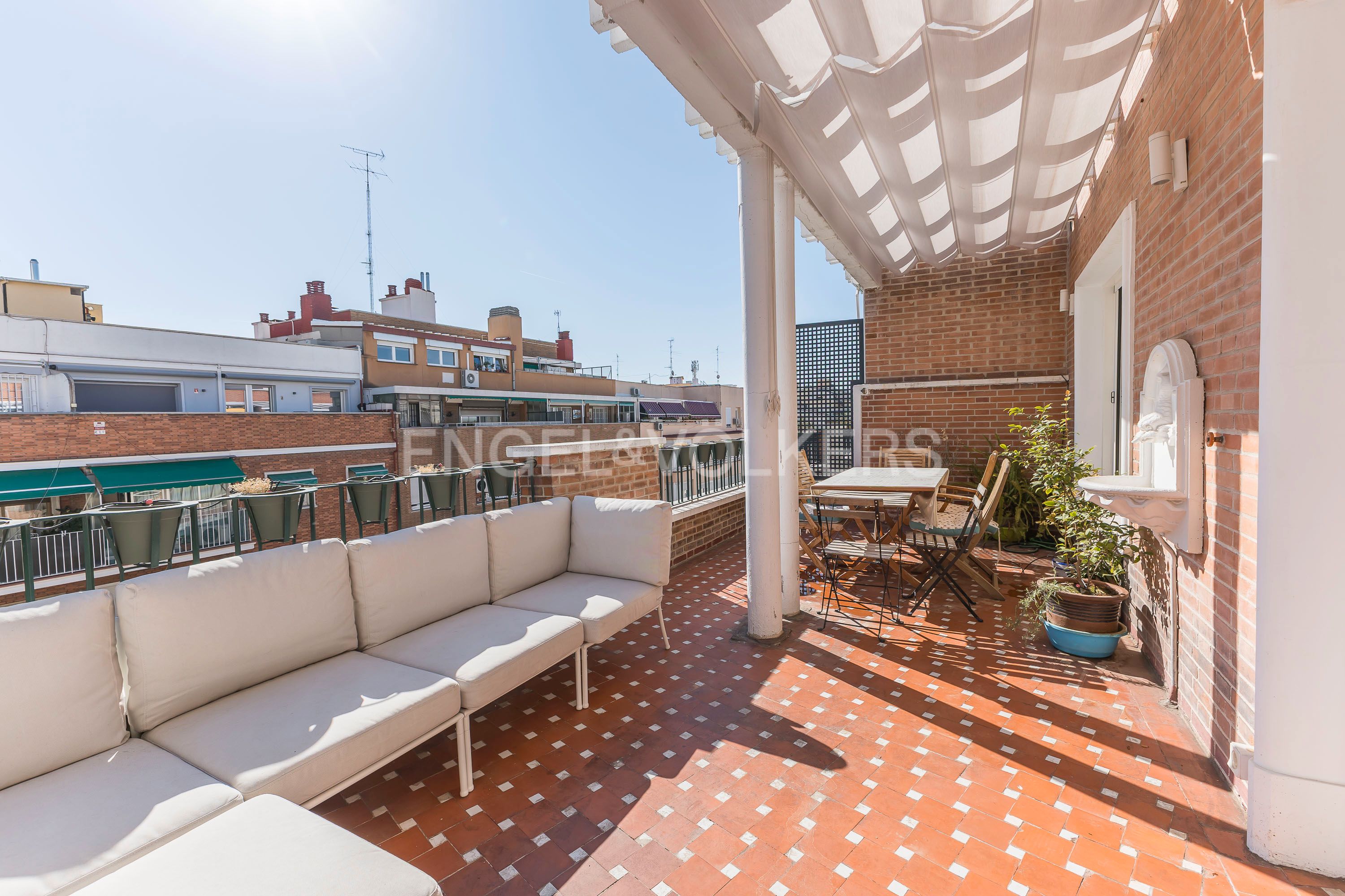 Terrace of Apartment for sale in  Madrid Capital  with Air Conditioner, Heating and Parquet flooring