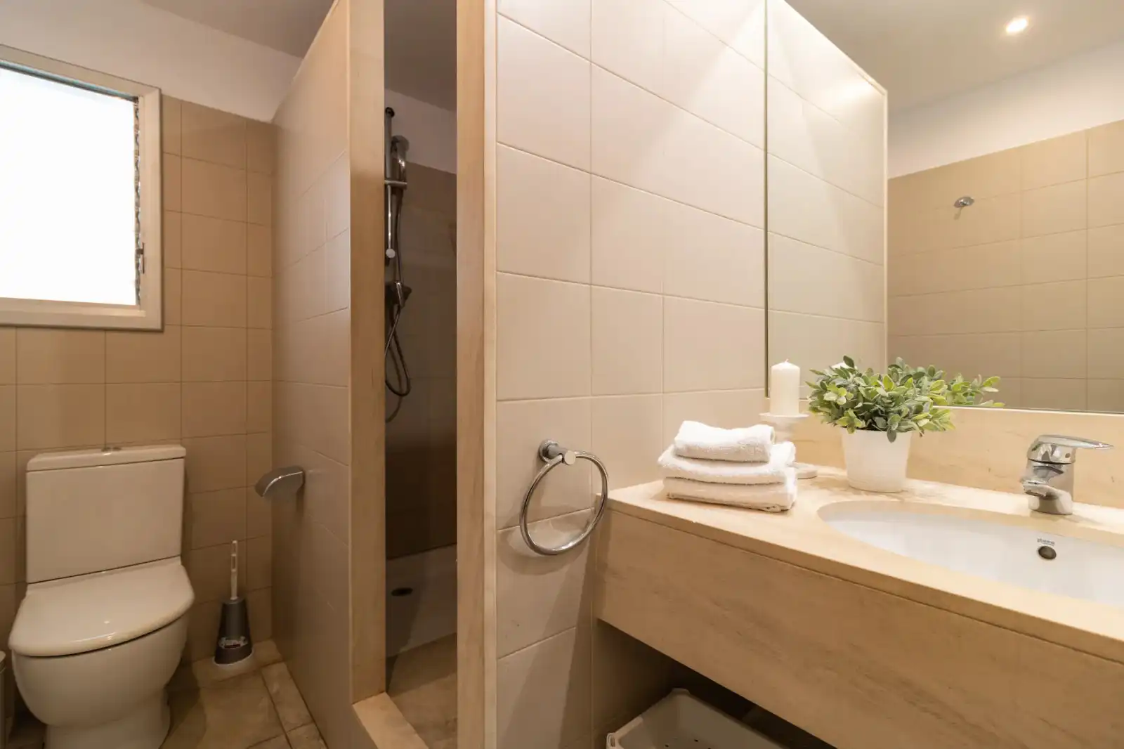 Bathroom of Flat for share in Sarrià - Sant Gervasi