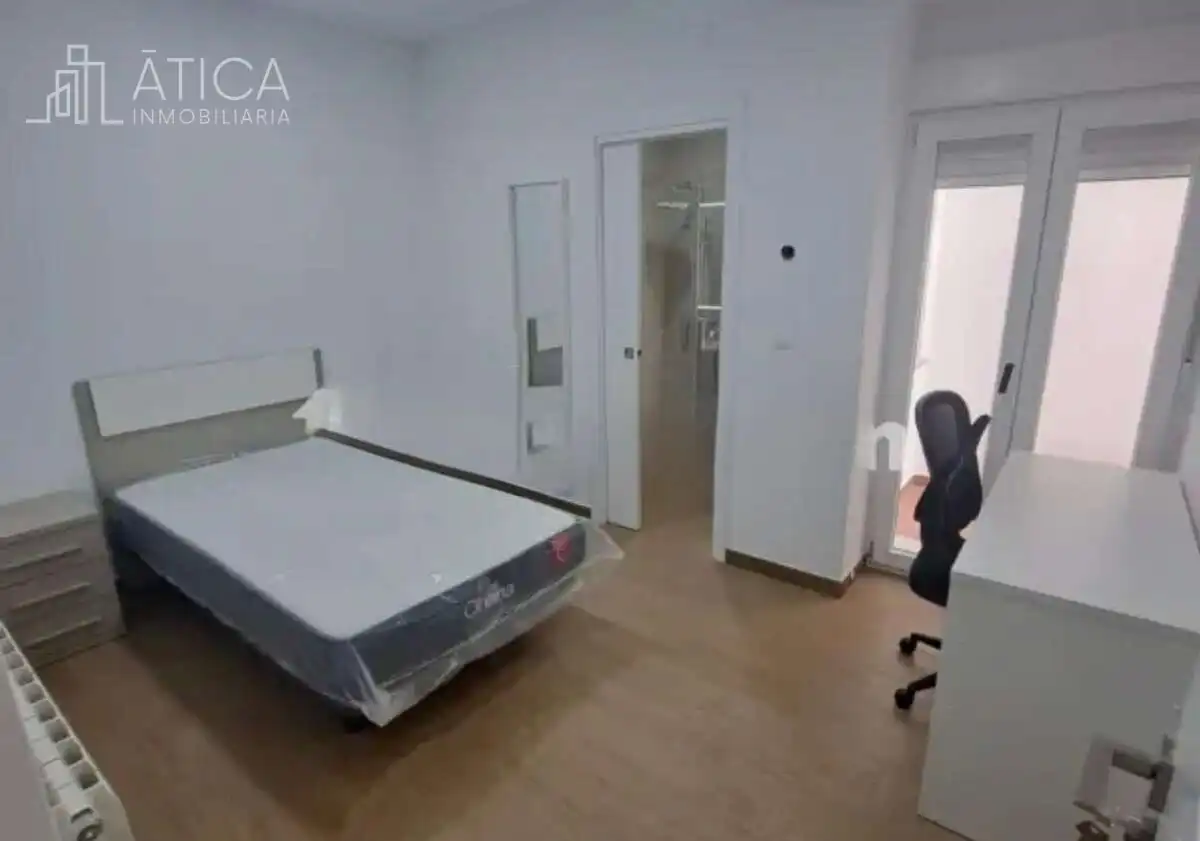 Bedroom of Flat for rent in Salamanca  with Heating and Furnished