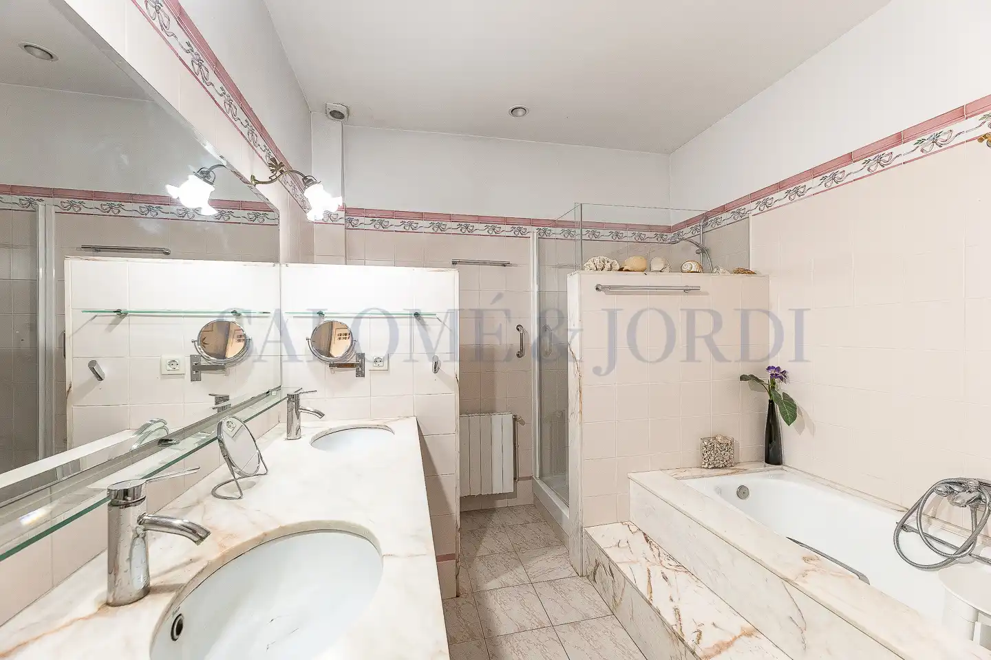 Baño de Casa o chalet en venta en Vilassar de Mar con Aire acondicionado, Calefacción y Jardín privado