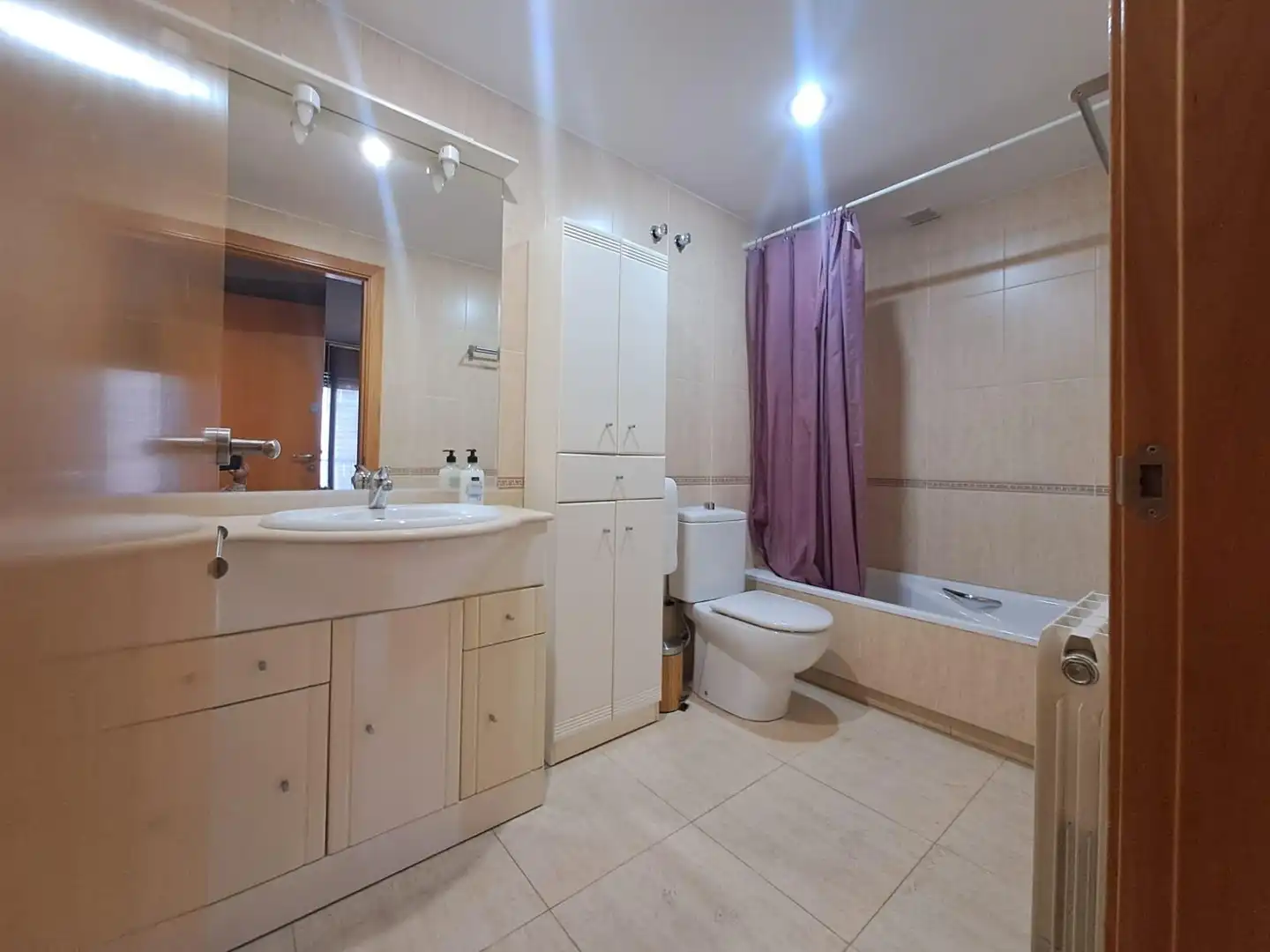 Badezimmer von Wohnung zur Miete in Igualada mit Möbliert