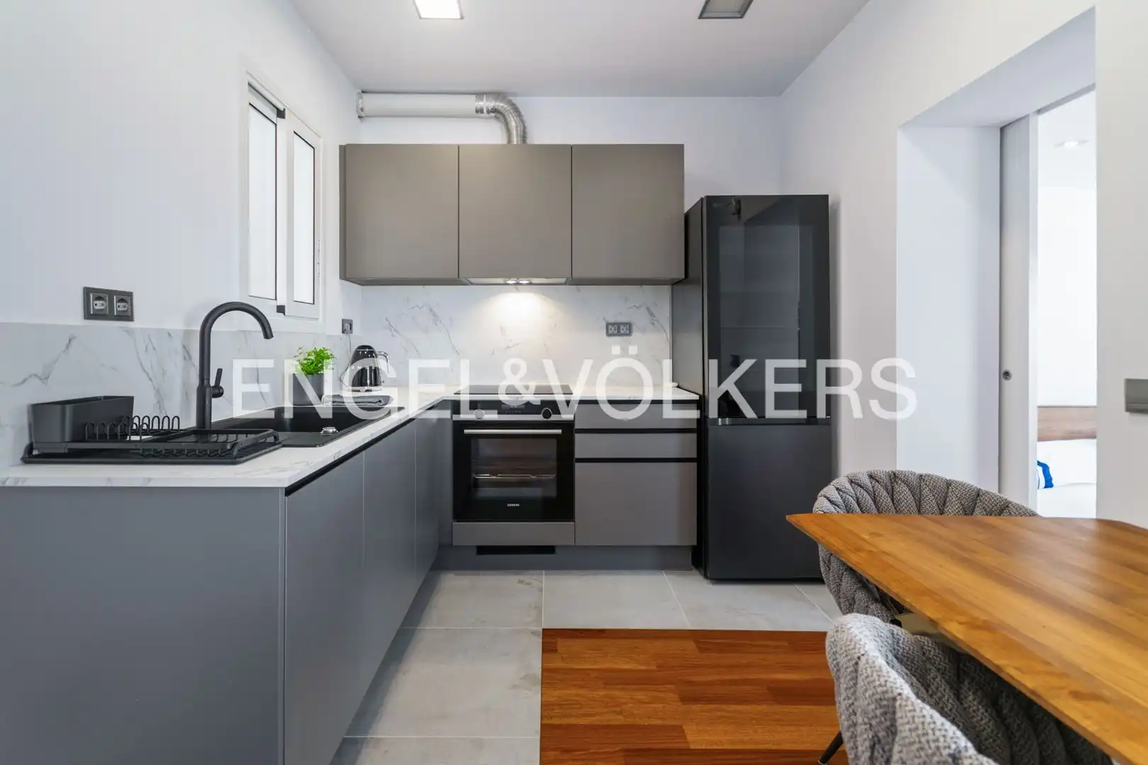 Penthouse with terrace to rent in Ciutat Vella, imagen 9