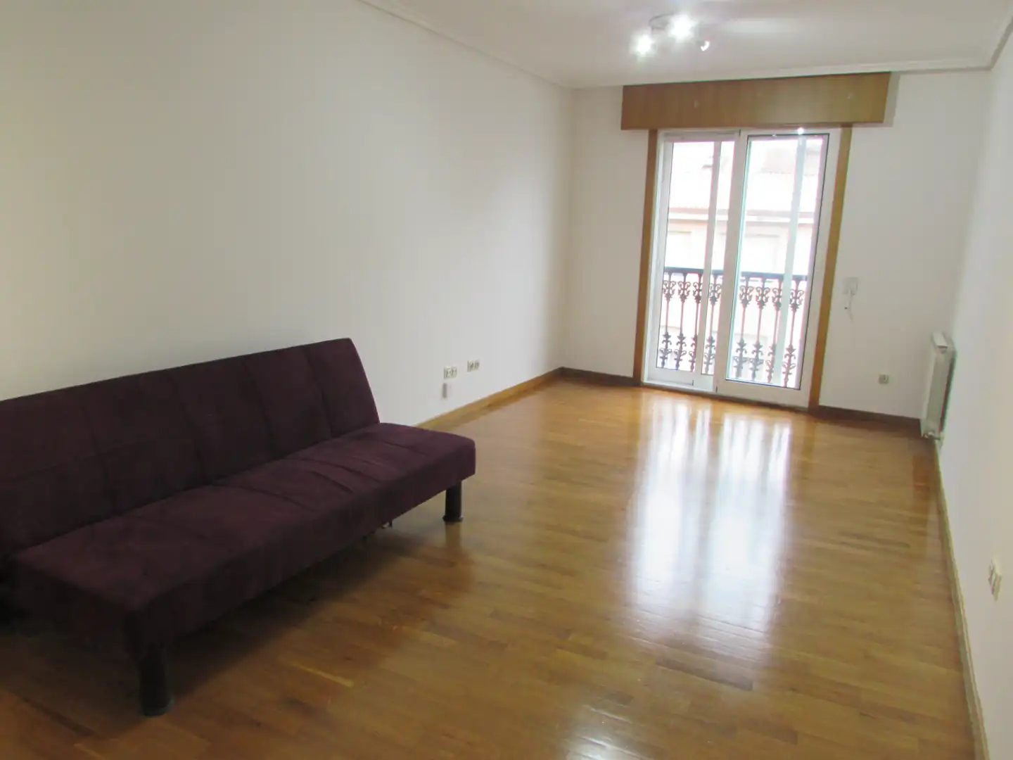 Flat with lift for sale in Rua Manuel Lugris 3