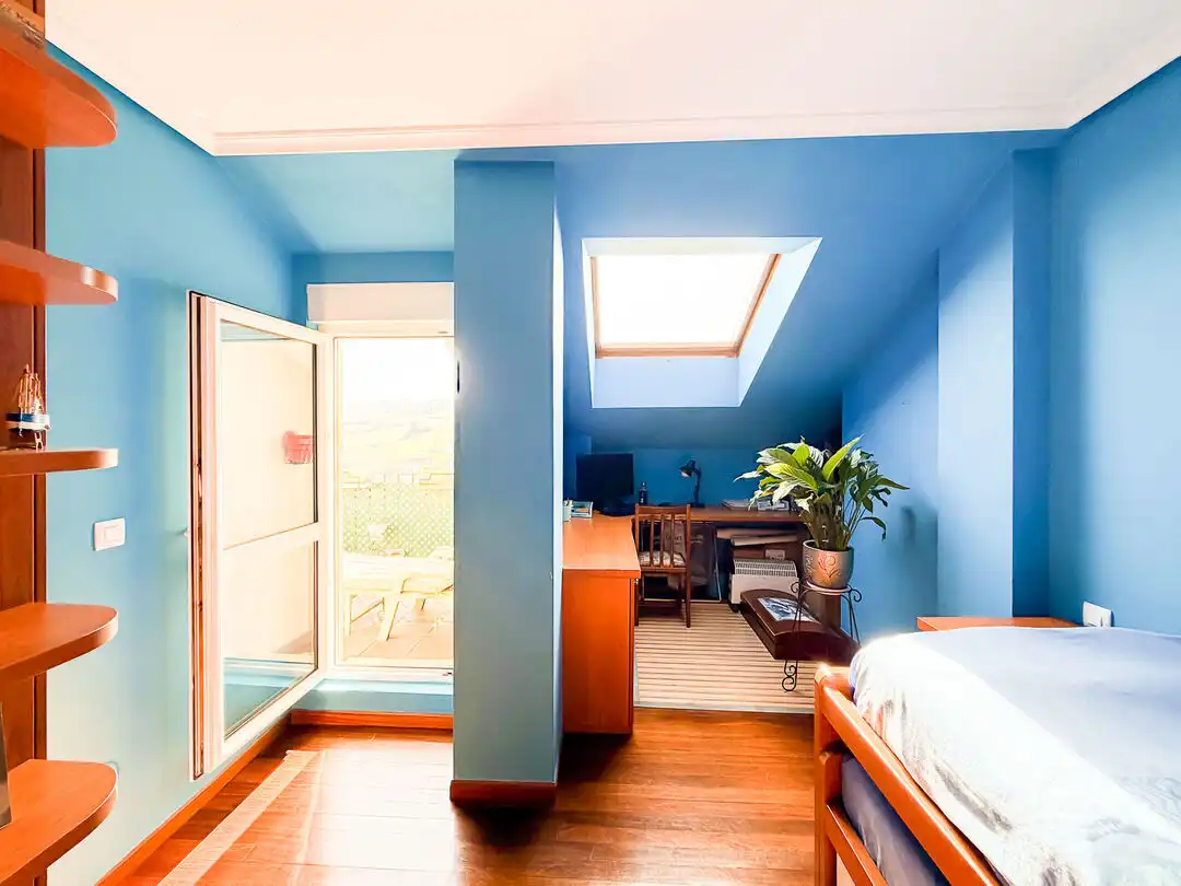 Habitación de Piso en venta en Santa Cruz de Bezana con Calefacción, Terraza y Trastero