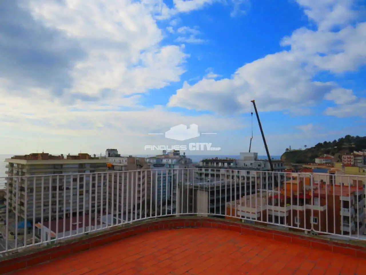 Vista exterior de Piso de alquiler en Calella con Aire acondicionado, Calefacción y Terraza