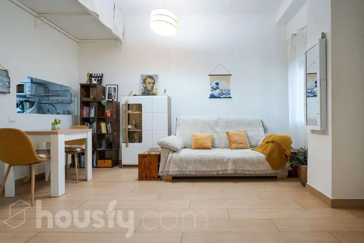 Living room of Flat for sale in Madrid  with Heating and Furnished