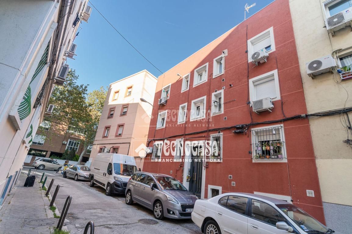 Vista exterior de Piso en venta en  Madrid Capital con Aire acondicionado y Calefacción