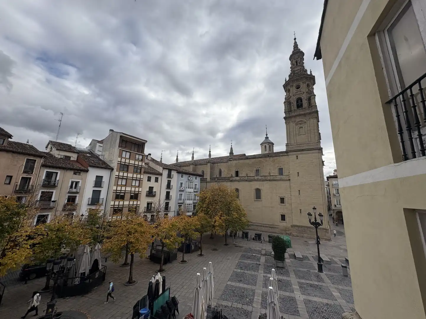 Außenansicht von Wohnung zum Verkauf in  Logroño mit Heizung und Terrasse