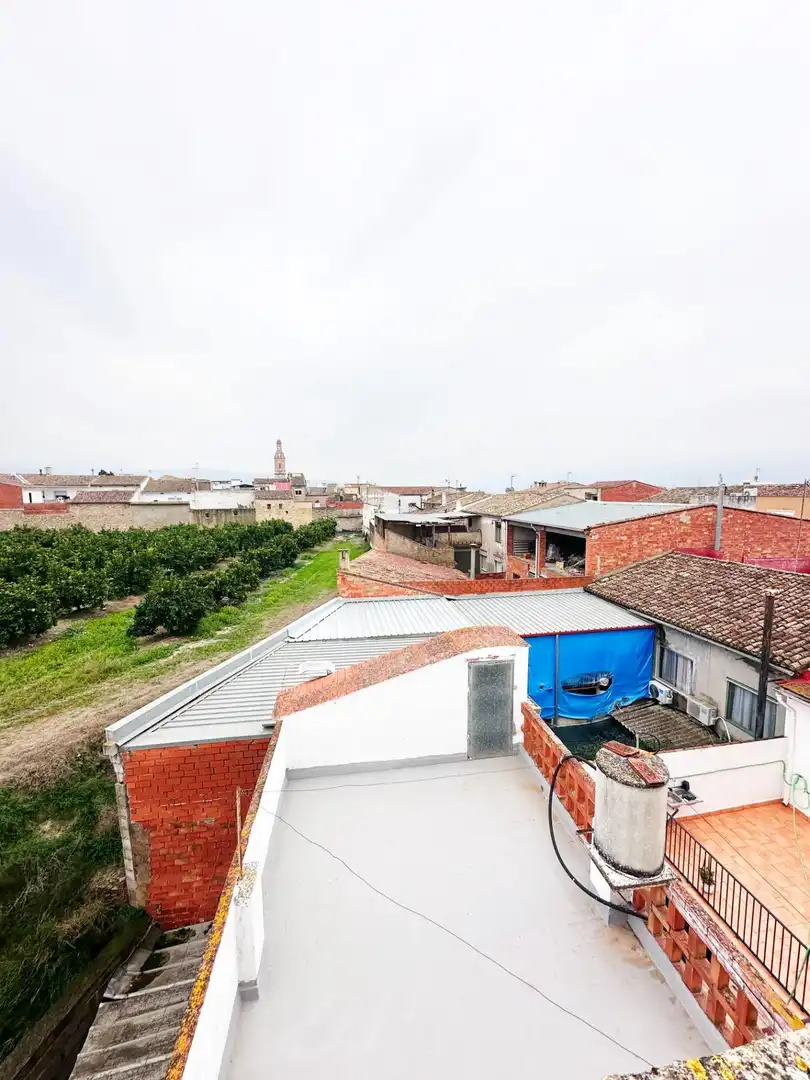 Vista exterior de Piso en venta en Benicolet con Amueblado y Balcón
