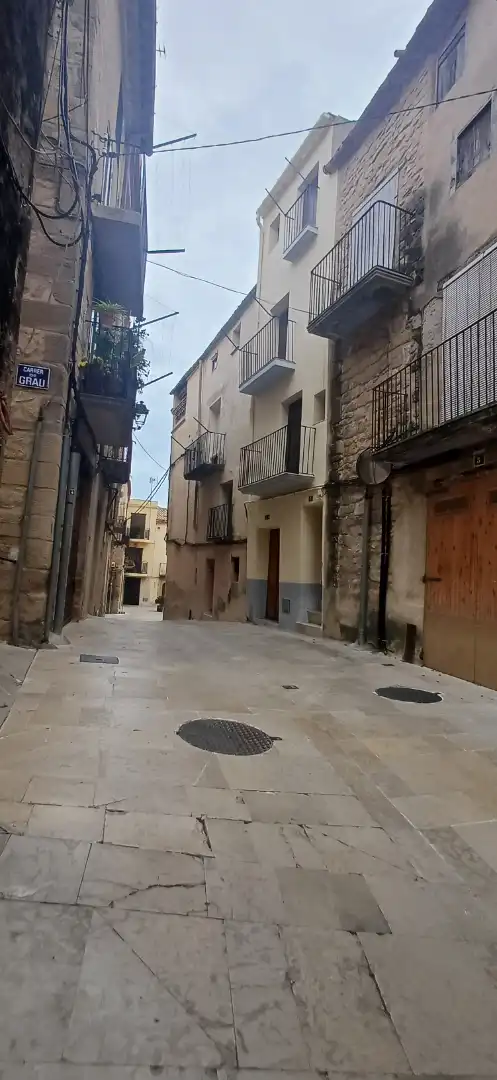 Vista exterior de Casa adosada en venta en Horta de Sant Joan con Balcón