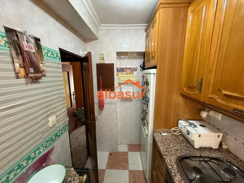 Cuina de Pis en venda en Córdoba amb Aire condicionat i Terrassa