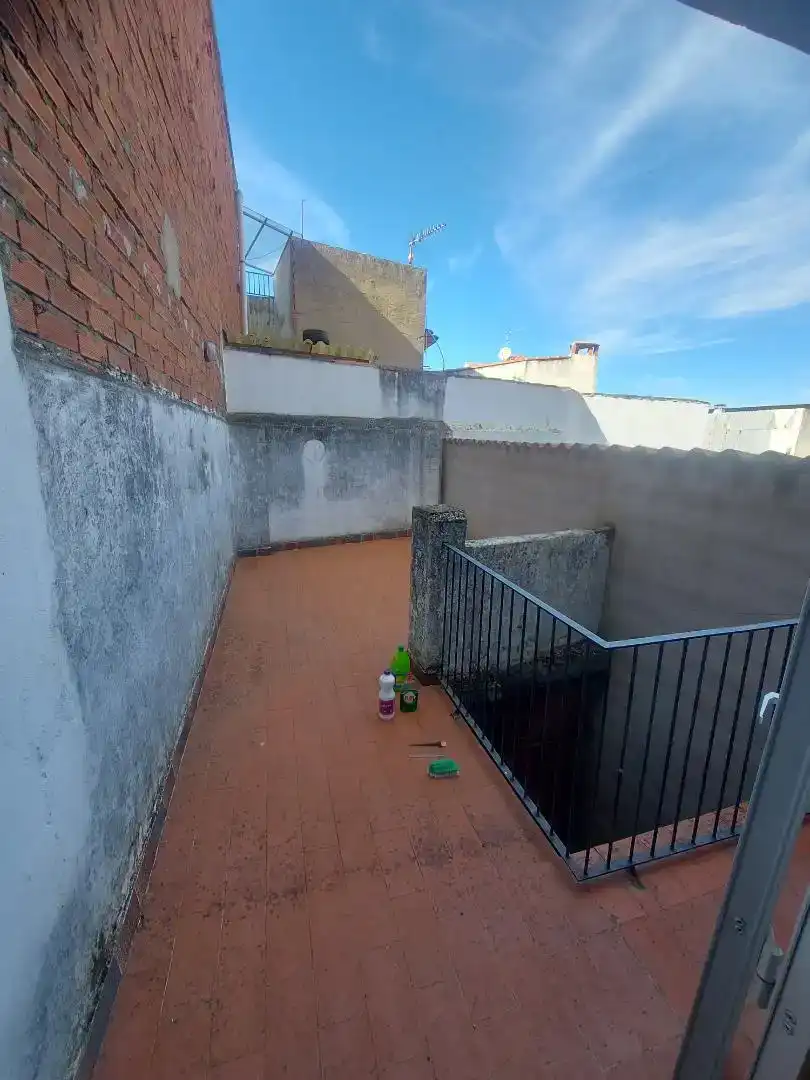 Terrassa de Pis en venda en Fuenlabrada de los Montes amb Aire condicionat