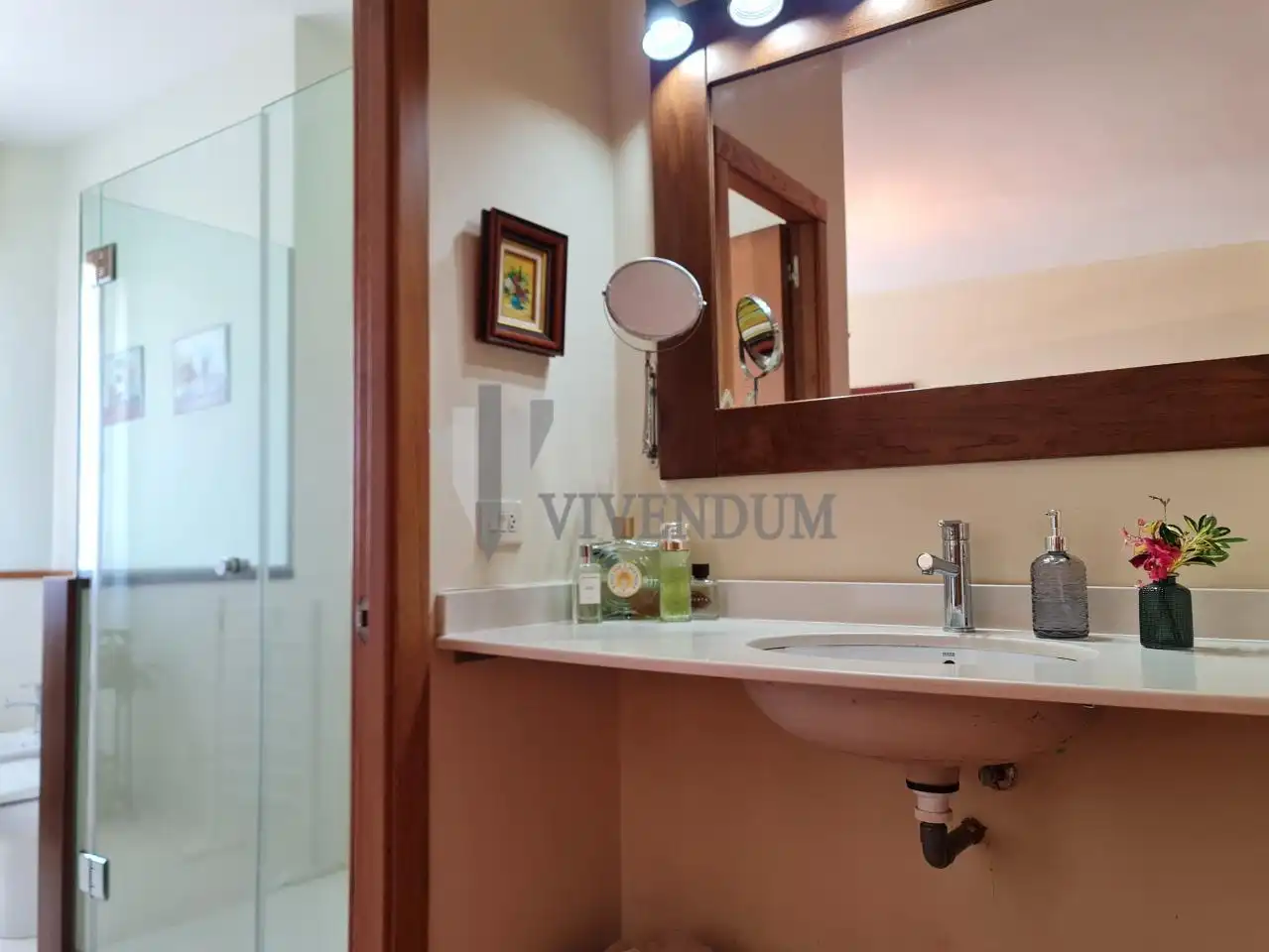 Baño de Piso en venta en Tomiño con Calefacción, Terraza y Balcón
