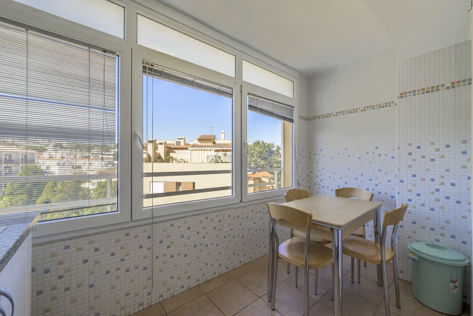 Comedor de Apartamento en venta en Torremolinos con Terraza y Amueblado
