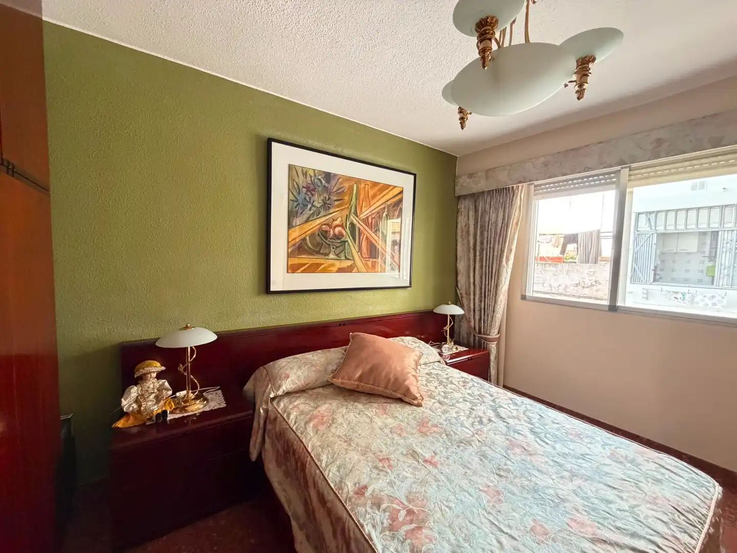 Habitación de Piso en venta en Burjassot con Aire acondicionado y Balcón
