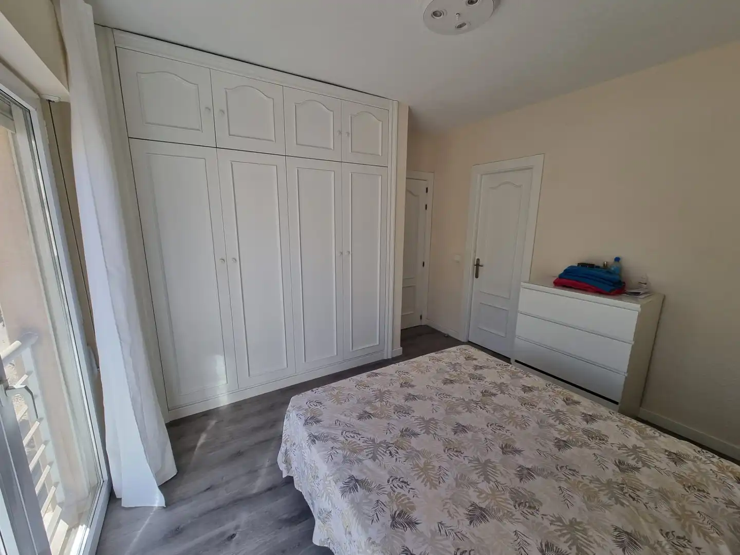 Dormitori de Apartament en venda en Ciudad Real amb Aire condicionat i Moblat
