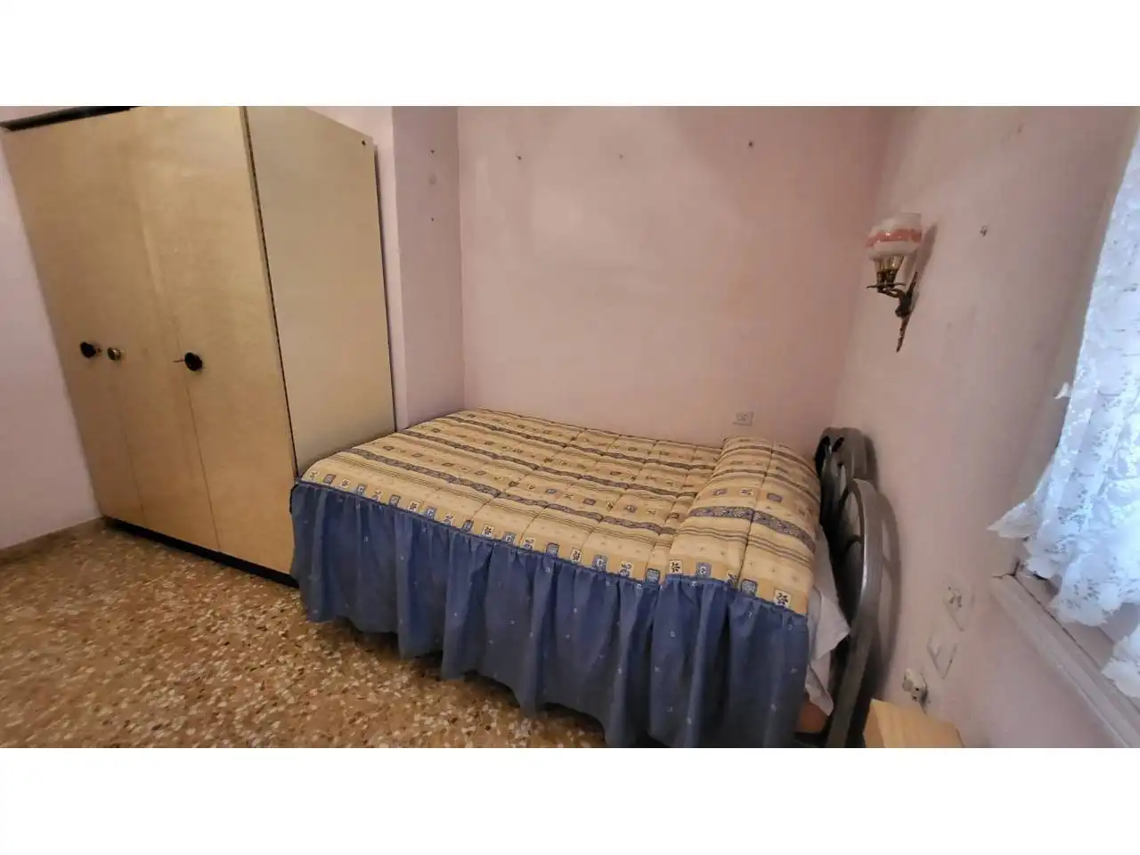 Schlafzimmer von Dachboden zum Verkauf in  Logroño mit Terrasse und Abstellraum