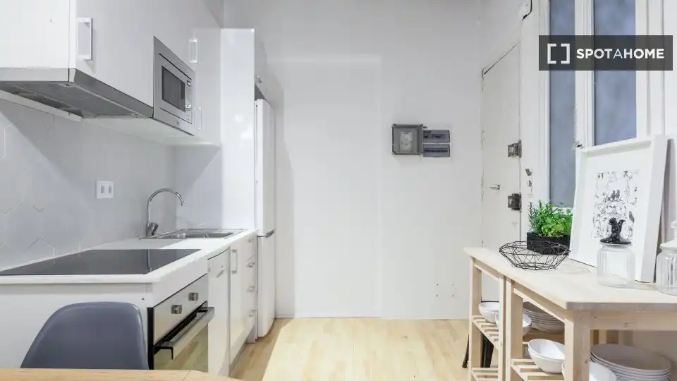 Flat with terrace to rent in Ciutat Vella, imagen 6