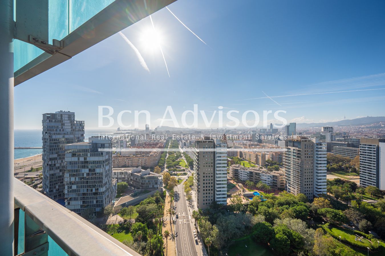 Vista exterior de Àtic en venda en  Barcelona Capital amb Aire condicionat, Calefacció i Terrassa
