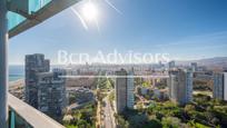 Exterior view of Attic for sale in  Barcelona Capital  with Air Conditioner, Heating and Terrace