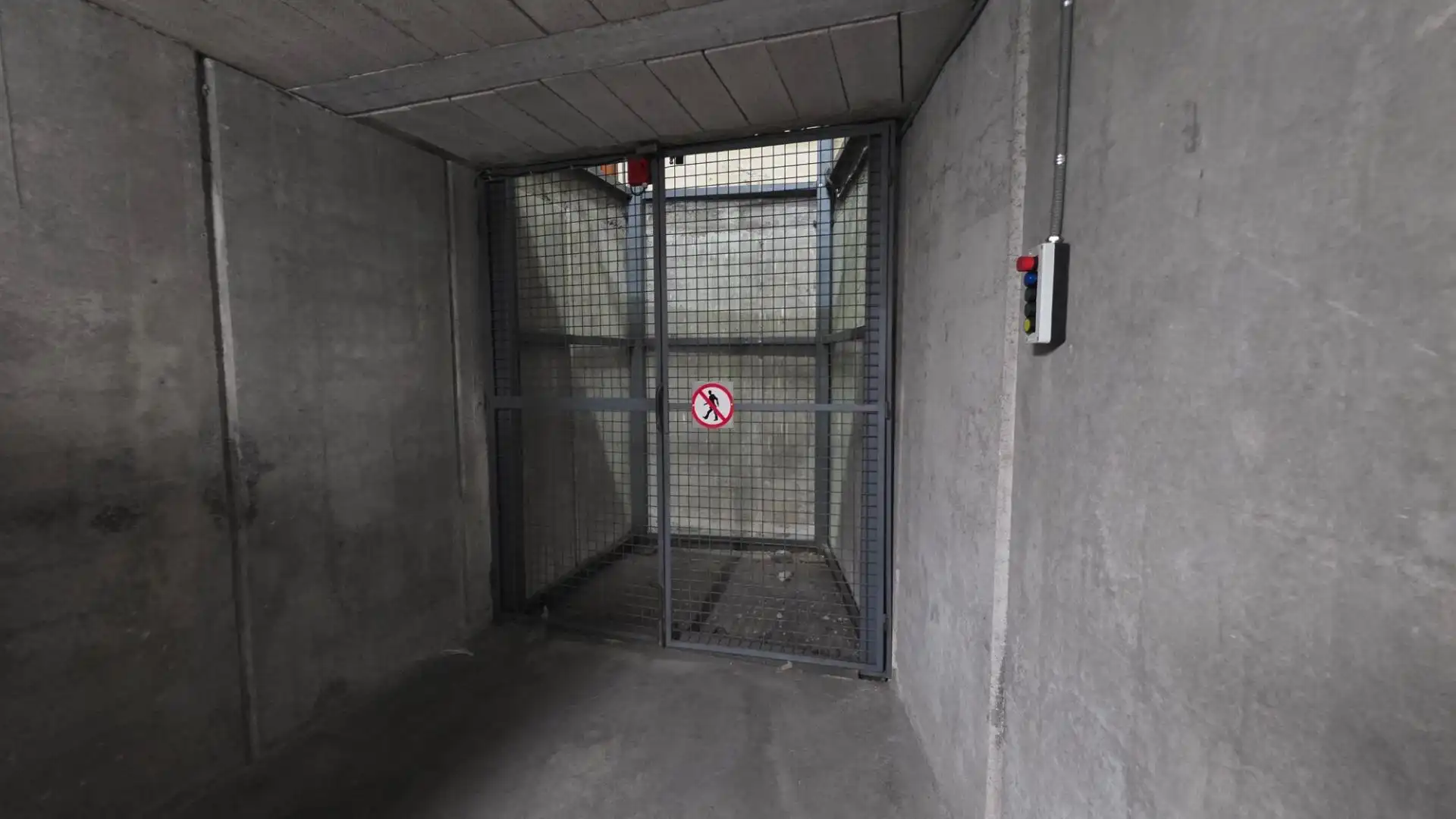 Parking de Nave industrial en venta en Benifaió