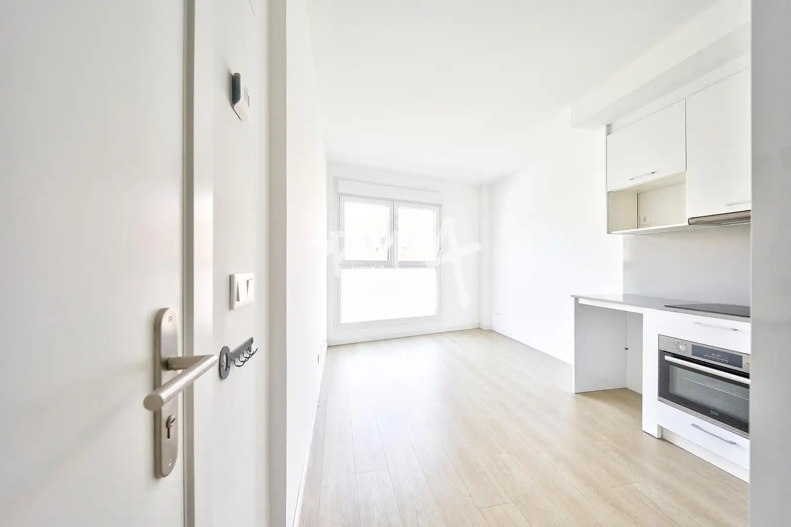 Dormitori de Apartament en venda en Madrid amb Calefacció i Piscina comunitària