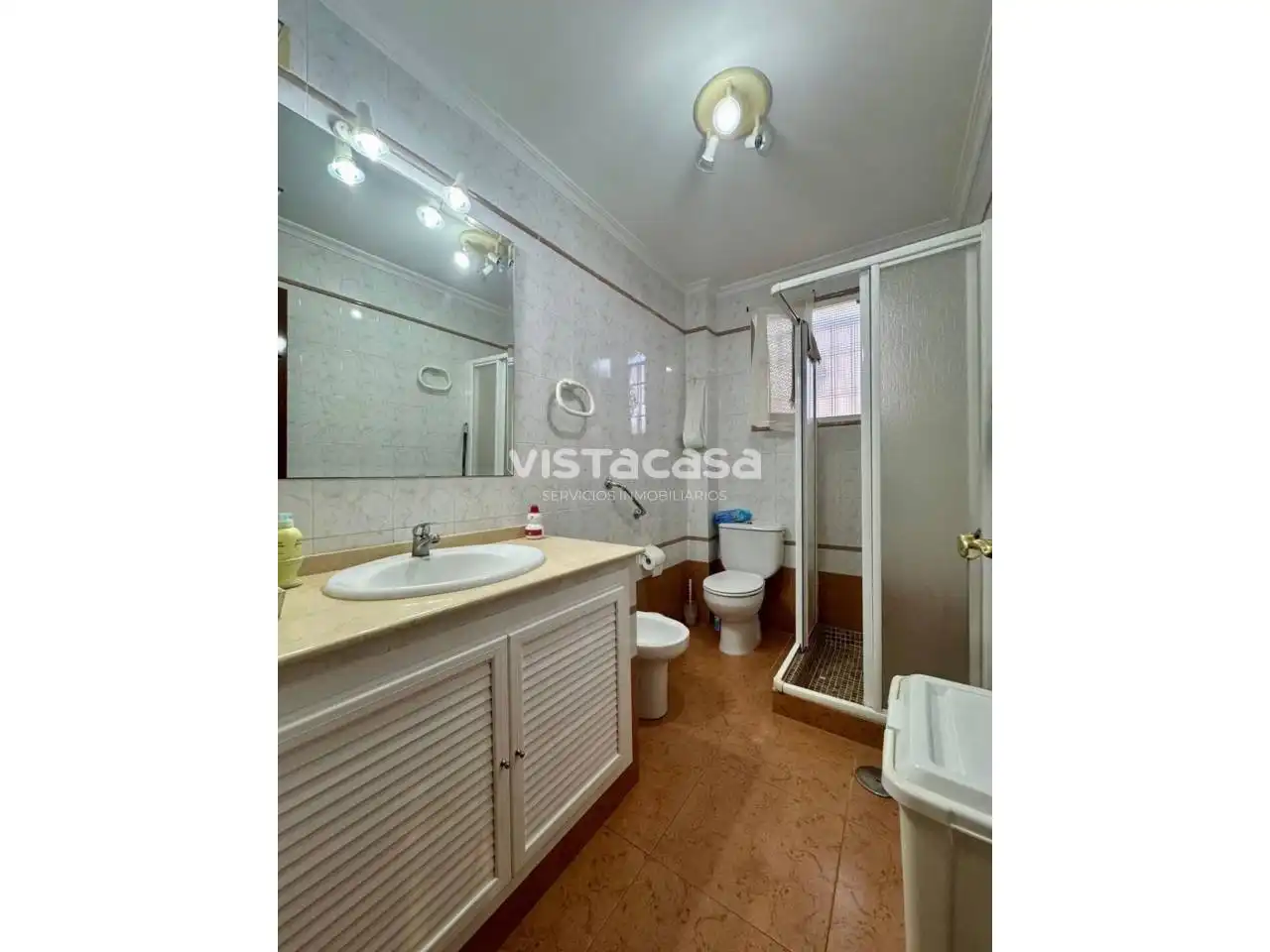 Baño de Finca rústica en venta en El Viso del Alcor con Aire acondicionado, Calefacción y Jardín privado