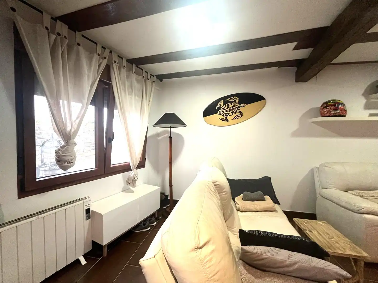Sala d'estar de Casa o xalet en venda en Castro-Urdiales amb Calefacció, Terrassa i Traster