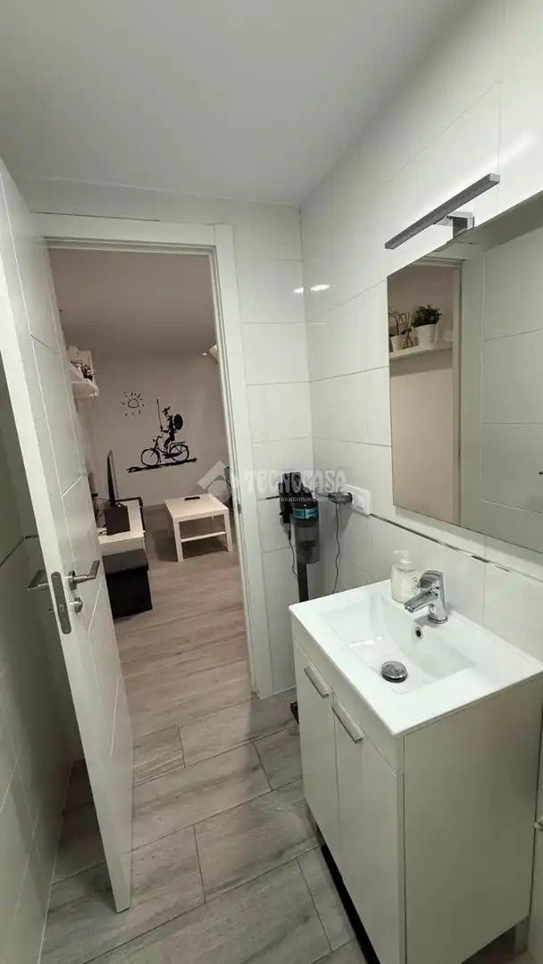 Badezimmer von Wohnung zum Verkauf in Madrid mit Klimaanlage, Heizung und Möbliert