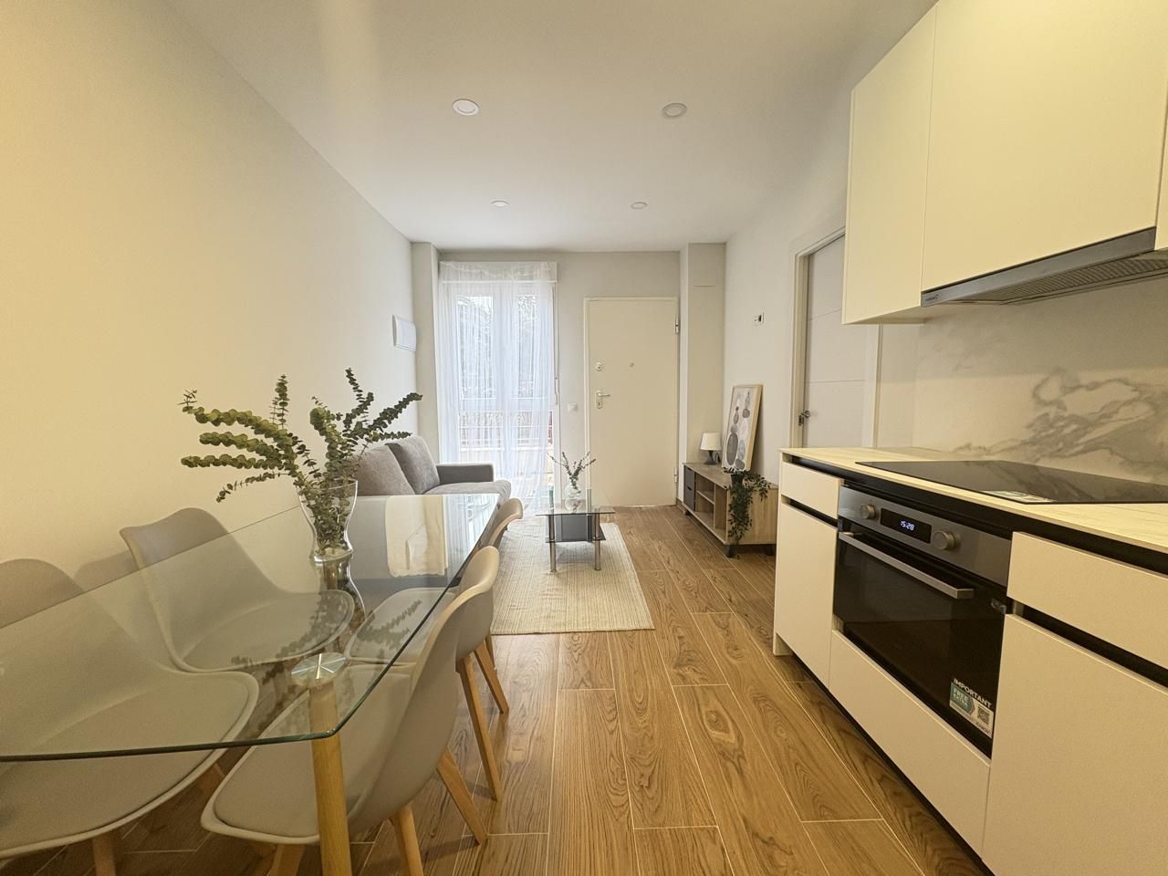 Planta baja de alquiler en De Chile, Valleaguado - La Cañada