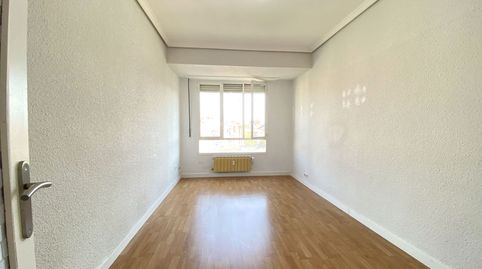 Foto 2 de Piso en venta en Zaramaga, Vitoria - Gasteiz