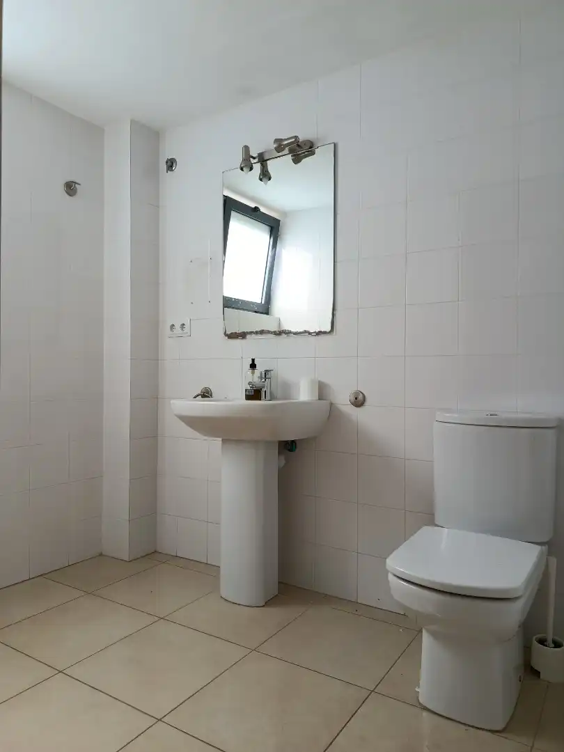 Bany de Local de lloguer en Girona