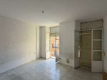 Wohngebäude zum Verkauf in Calle José Lanot