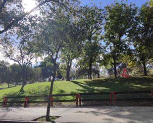 Vista exterior de Casa o xalet en venda en  Zaragoza Capital amb Jardí privat