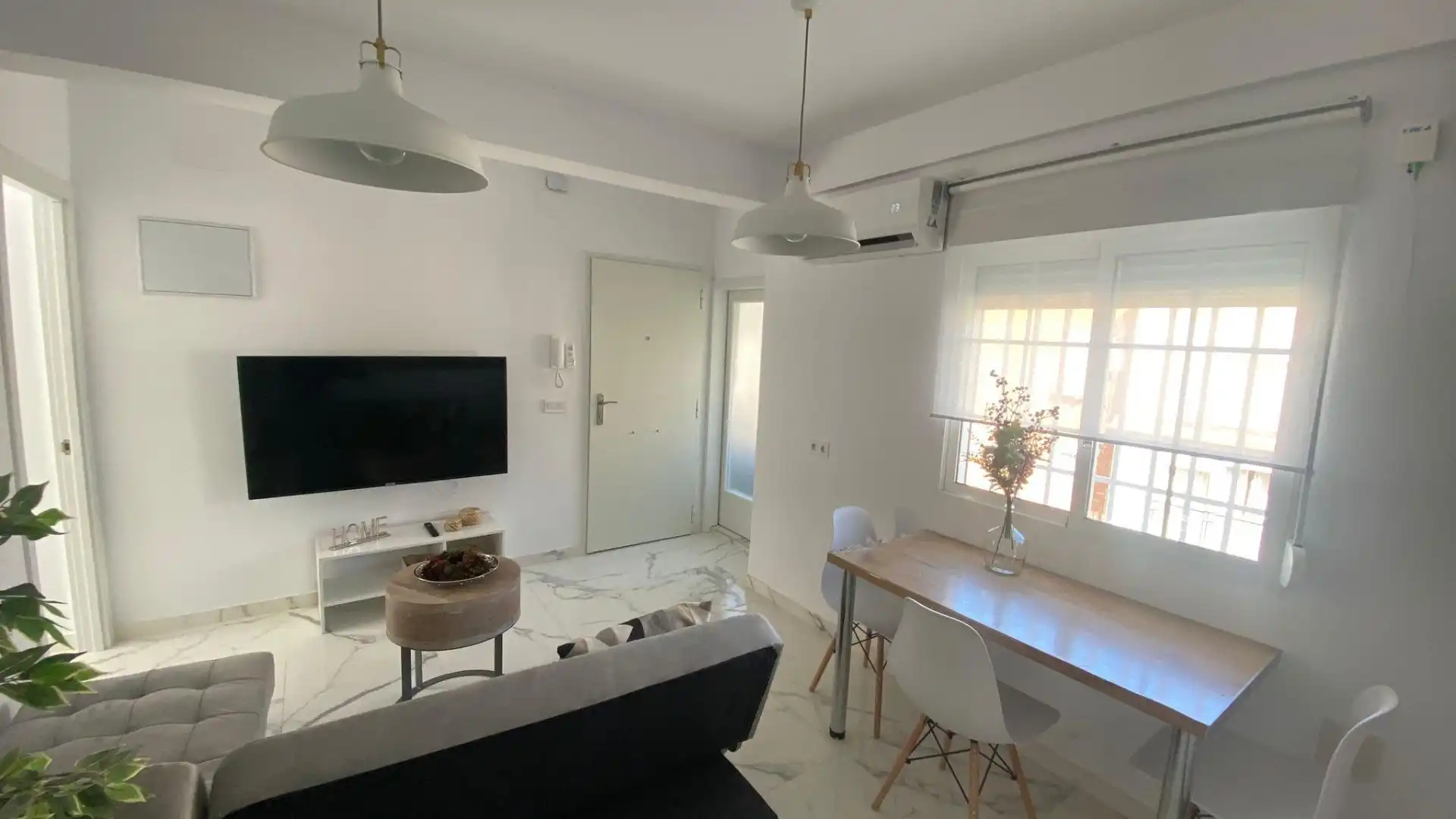 Habitació a Calle SEGRE, El Plantinar – Avda. La Paz - El Juncal