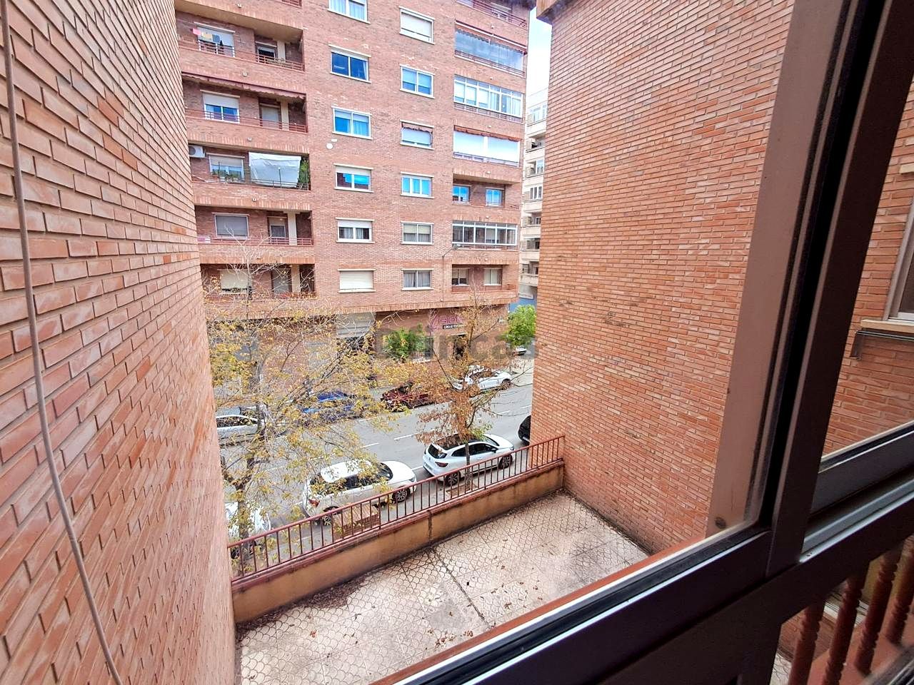 Vista exterior de Piso en venta en  Teruel Capital con Calefacción, Terraza y Trastero