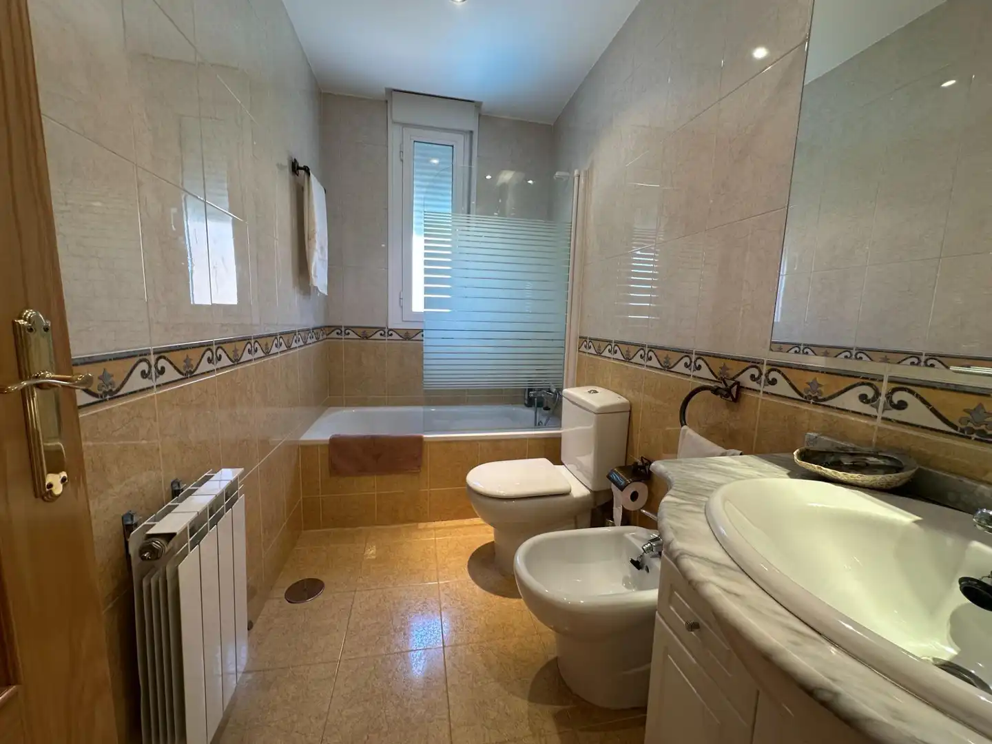 Bathroom of Detached homes for sale in Arganda del Rey  with Heating, Terrace and Swimming Pool