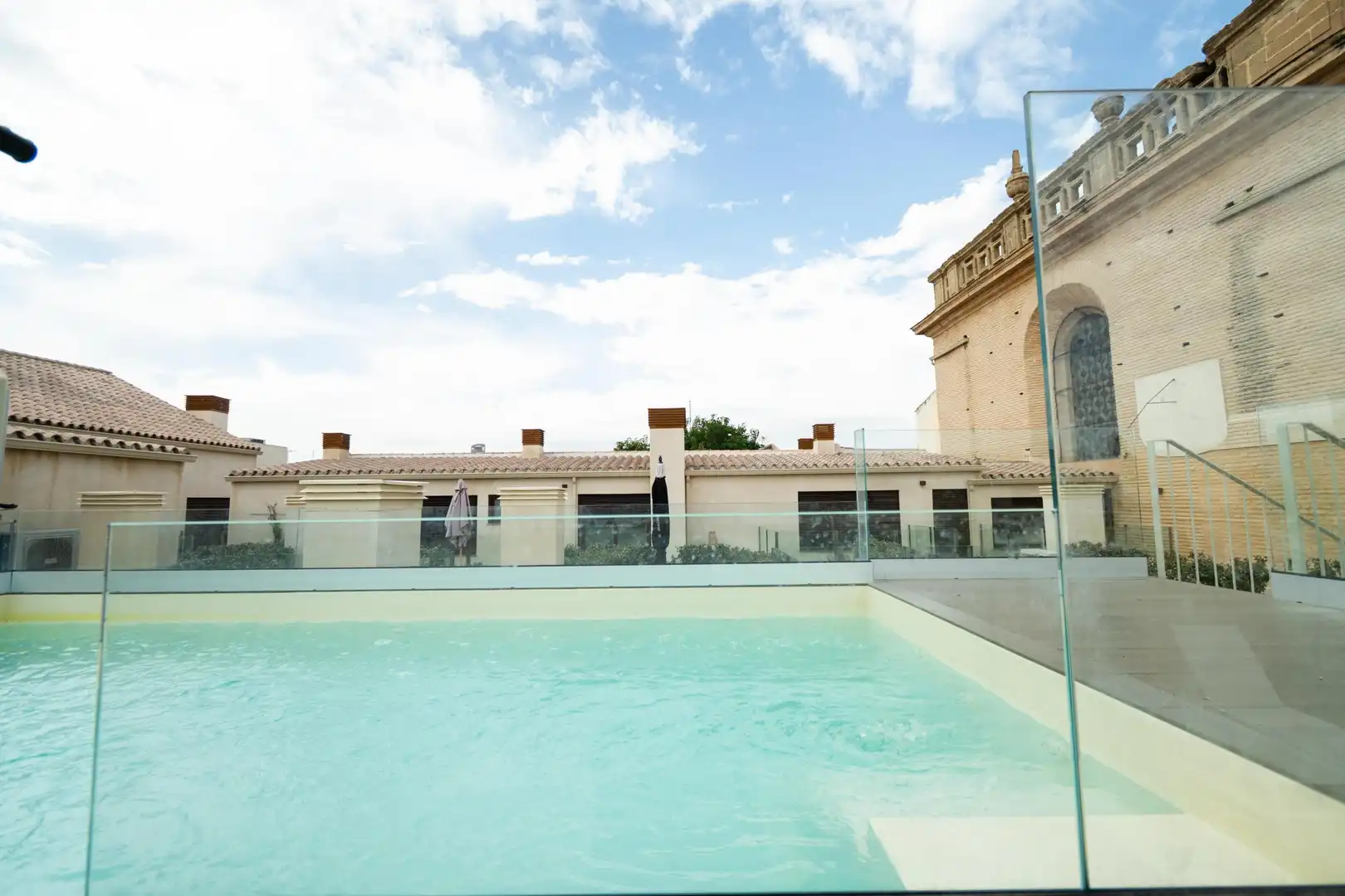 Piscina de Piso de alquiler en Sevilla con Aire acondicionado, Calefacción y Amueblado