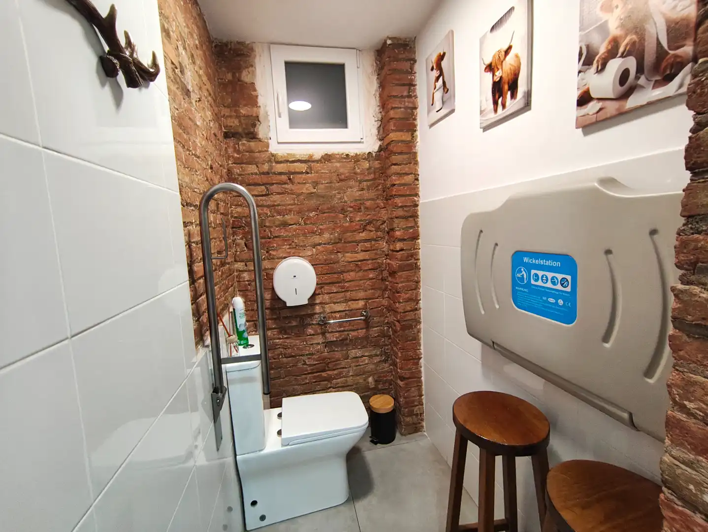 Business premises for transfer in Carrer de les Camèlies 75, imagen 17