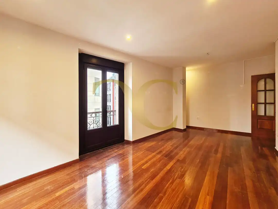 Flat for sale in Gijón   with Heating