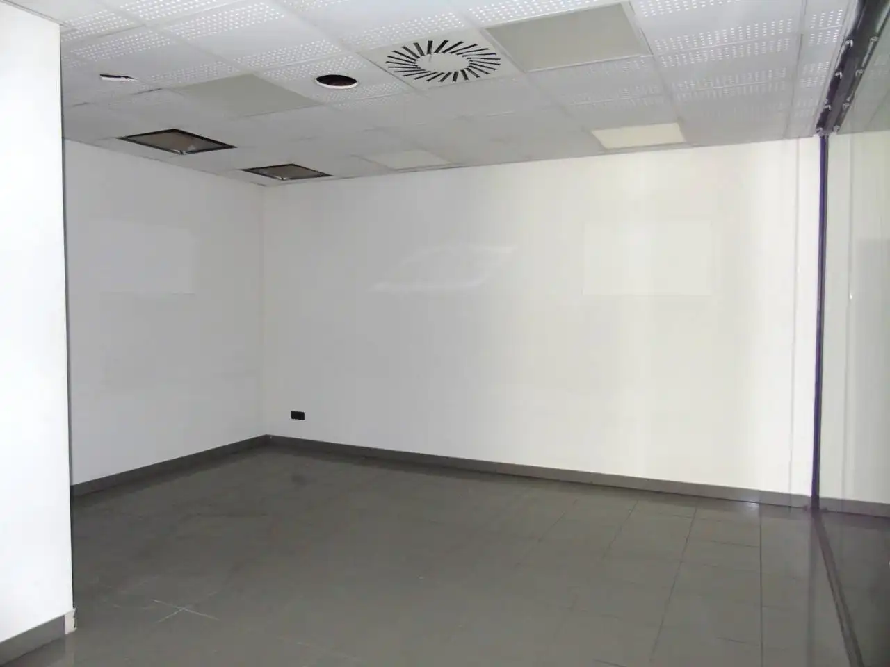 Business premises for sale in Manlleu, imagen 6