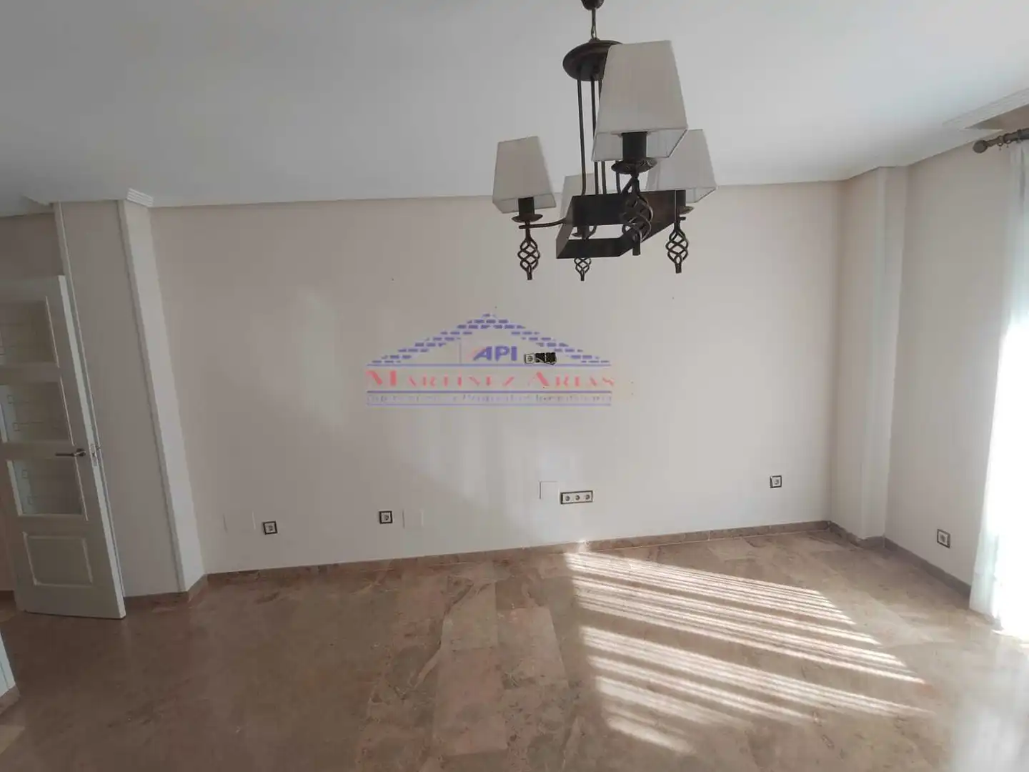 Piso con ascensor en venta en San Bartolomé - Millán de Priego, imagen 2